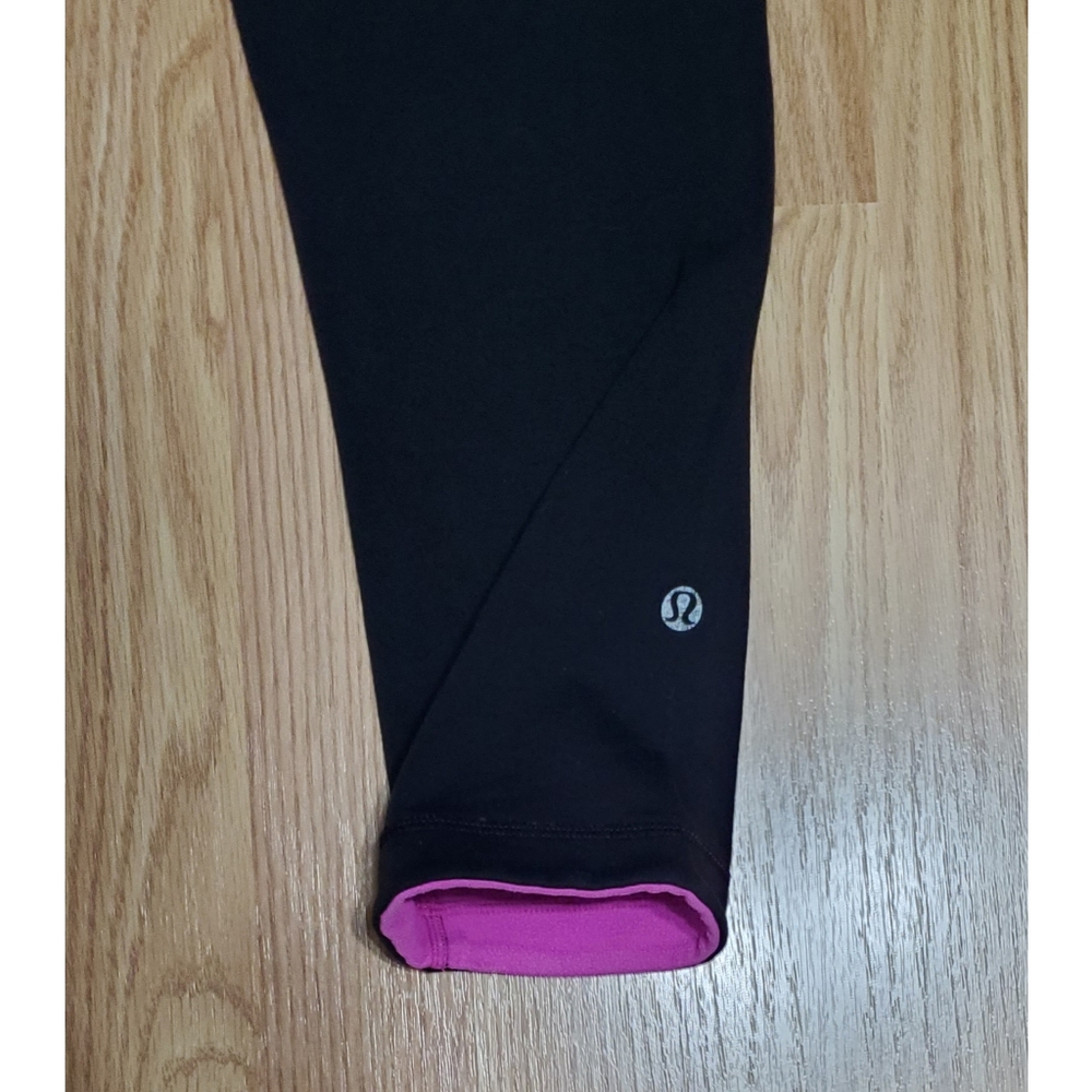 Lululemon size 4 reversible wunder under pull on sports crop leggings black pink - Picture 5 of 15